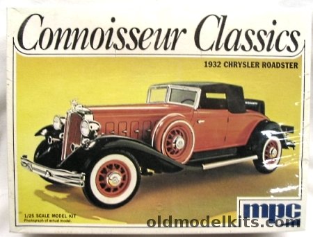 MPC 1/25 1932 Chrysler Imperial 8 Roadster, 1-3104 plastic model kit